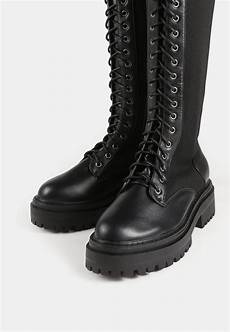 Guide Shoes
