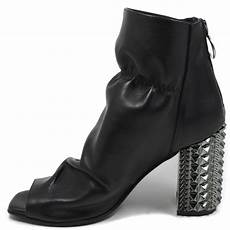 Jurdan Rubber Sole Shoes