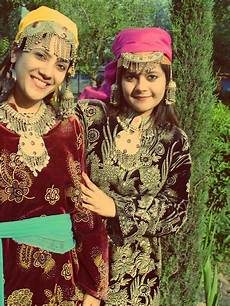 Kashmir Scarves