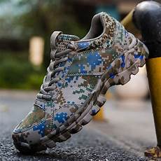 Outdoor Tracking Shoes
