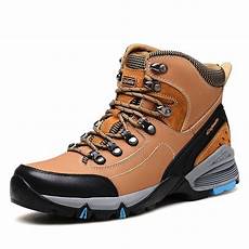 Outdoor Tracking Shoes